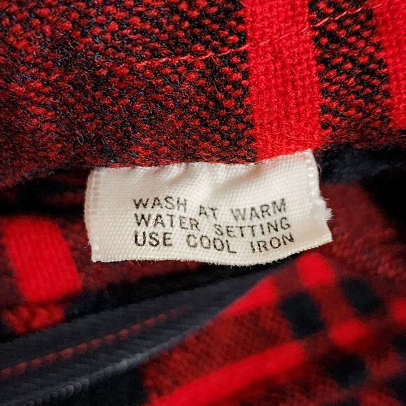 Vtg Mac Hugh Mens Virgin Wool Plaid 1/2 Zip Shirt Red Black Washable L/16-16.5 - Picture 7 of 8